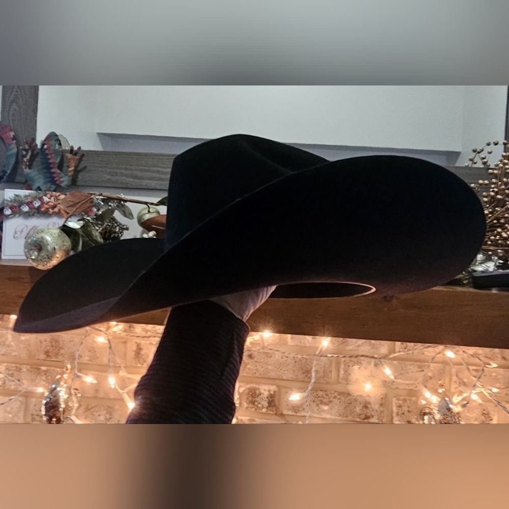 Atwood 4X Black Hat New, shaped